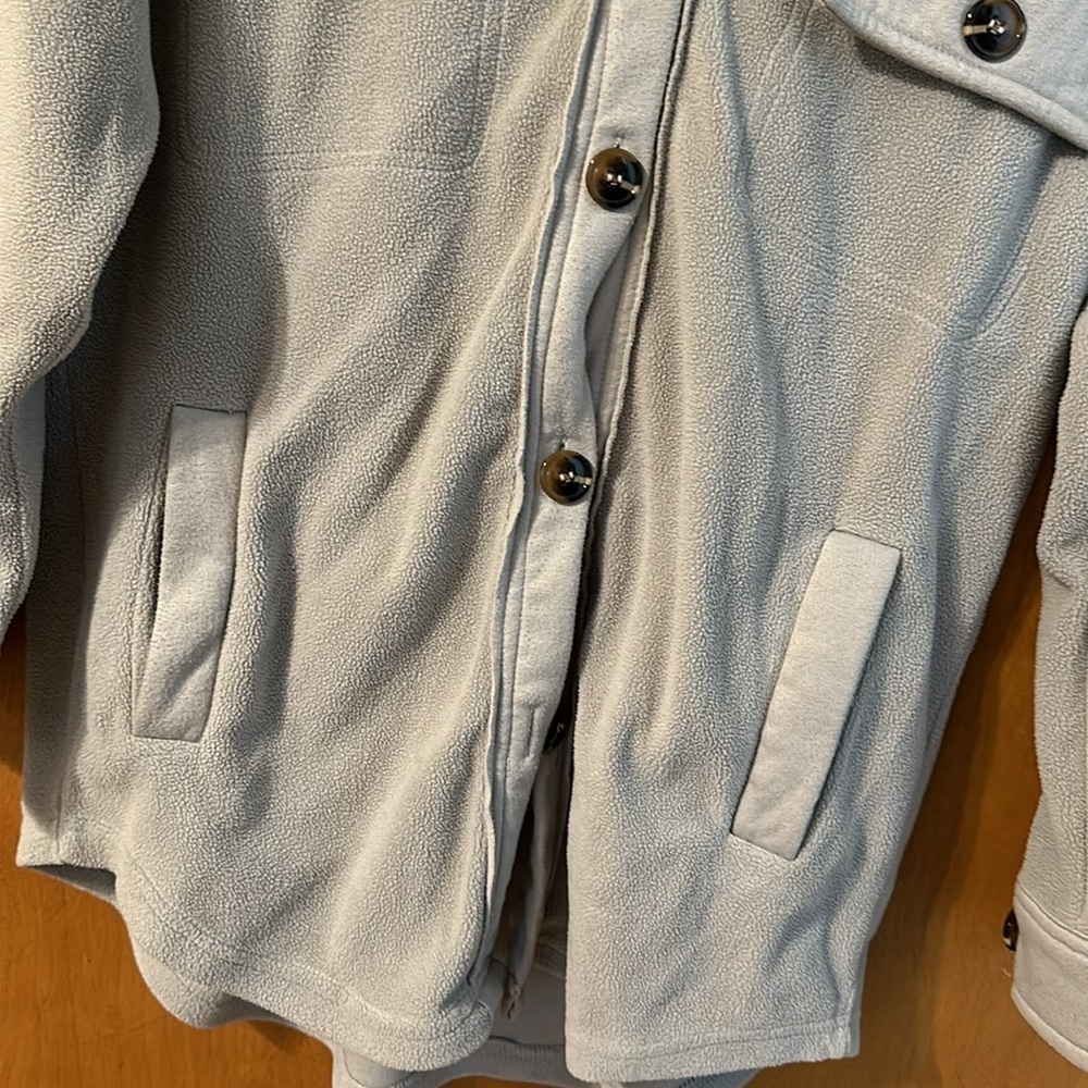 Women’s Shacket - Picture 4 of 4